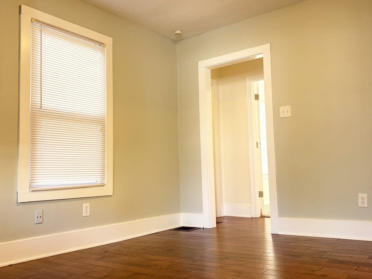 1317 Perkins St - Photo 3 of 18