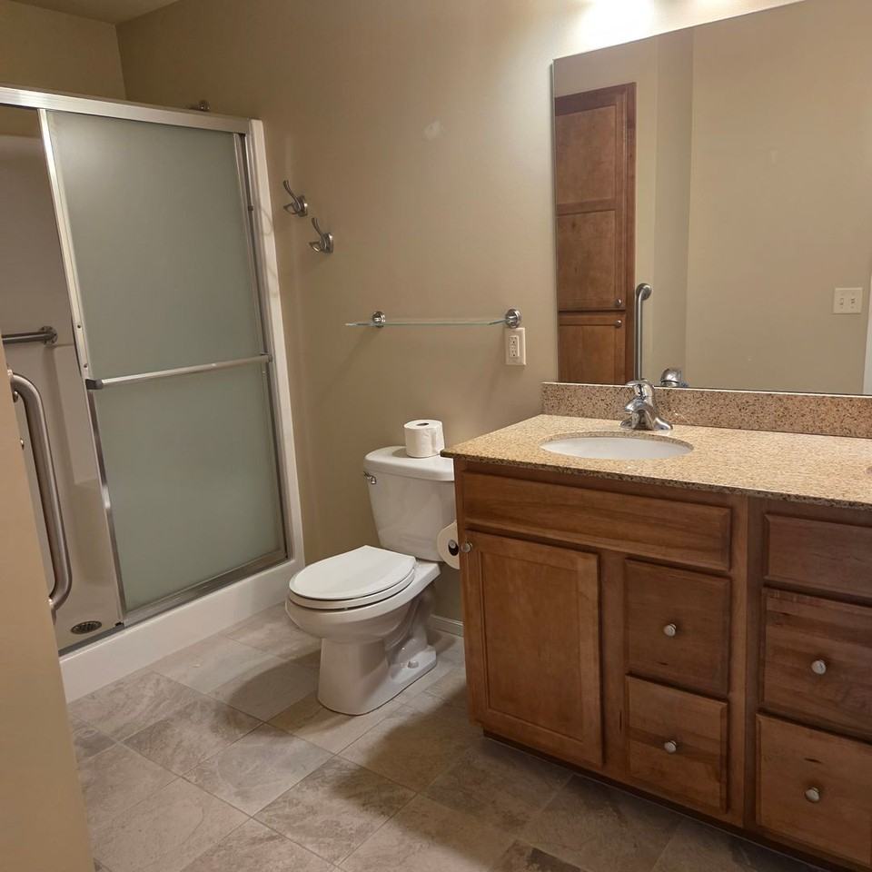 633 Carlton Dr - Photo 3 of 20