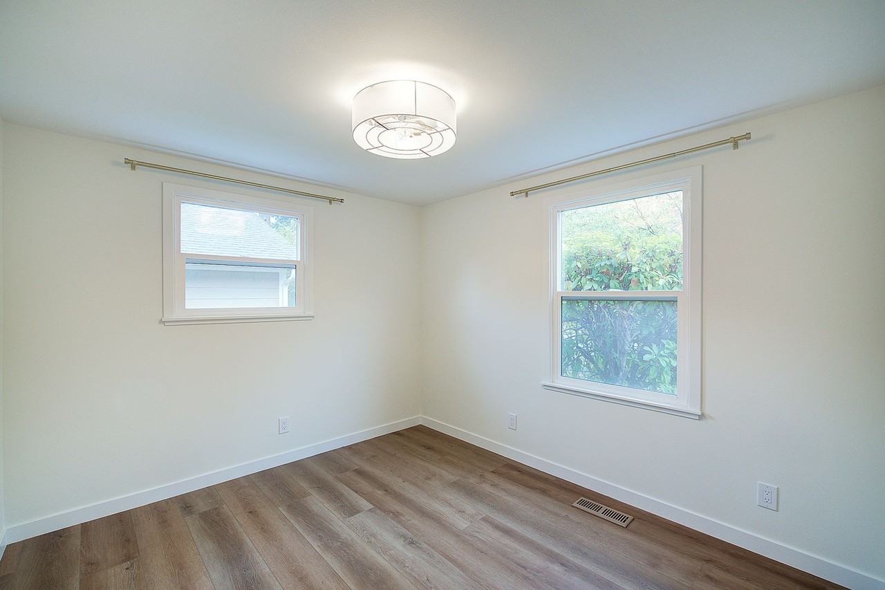 3637 48th Ave Sw - Photo 2 of 34