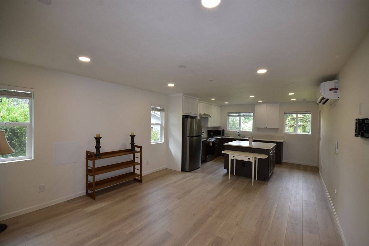 4637 Chicago Ave - Photo 2 of 9