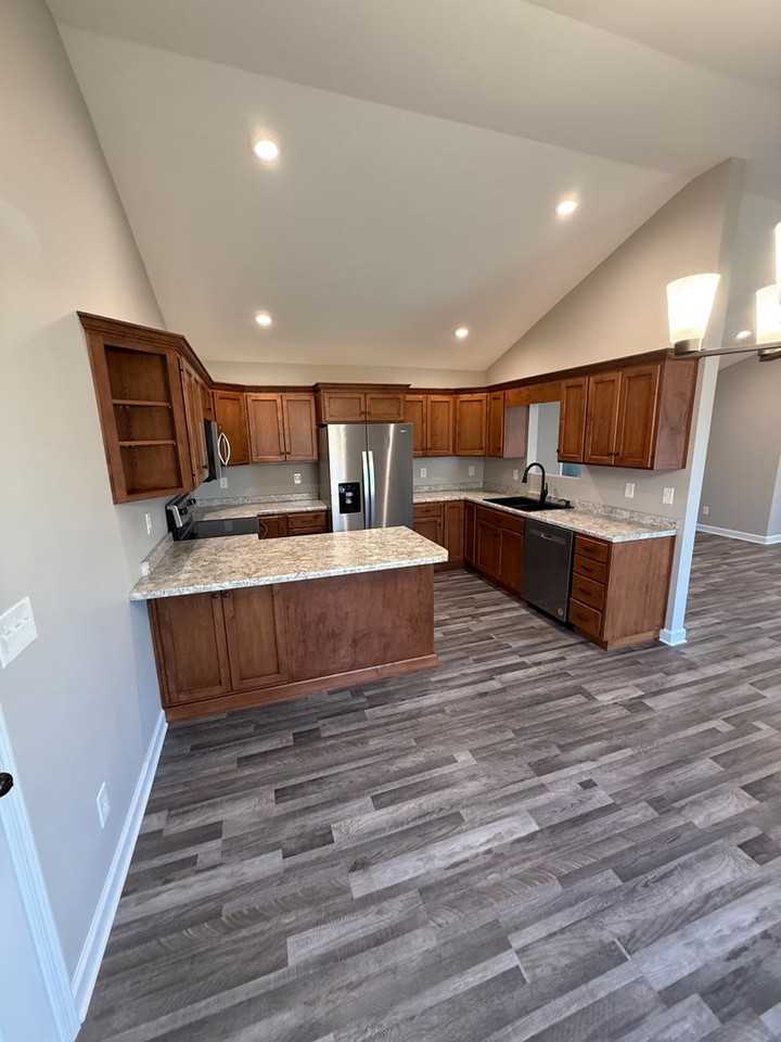 138 Foggy Ln - Photo 3 of 11