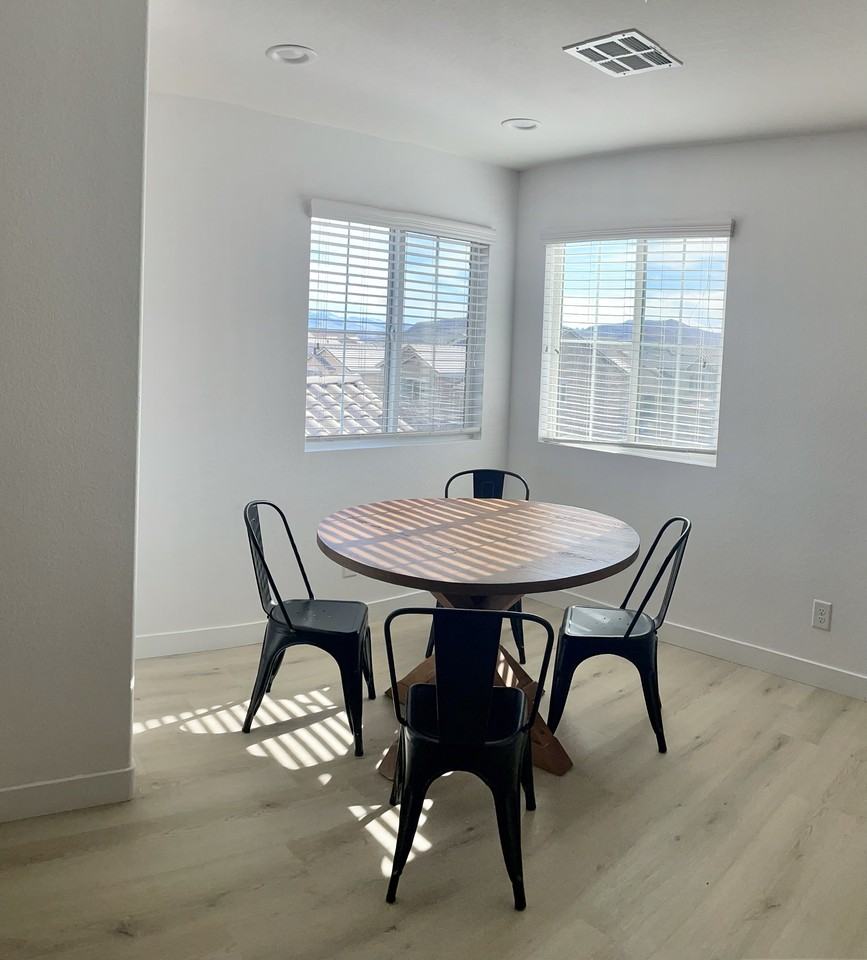 7250 Sterling Rock Ave #NA - Photo 4 of 6