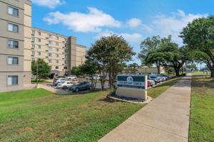 featured image of 2512 W 7th Ave #105