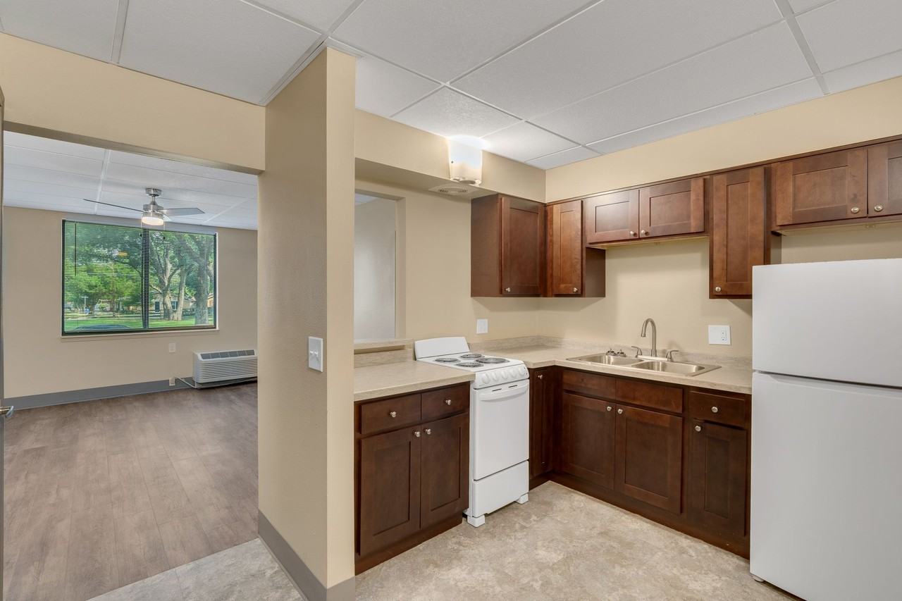 2512 W 7th Ave #105 - Photo 2 of 13