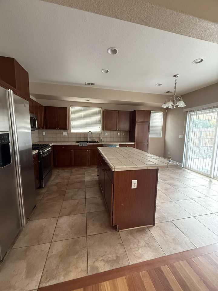 199 Dayton Village Pkwy #NA - Photo 2 of 17
