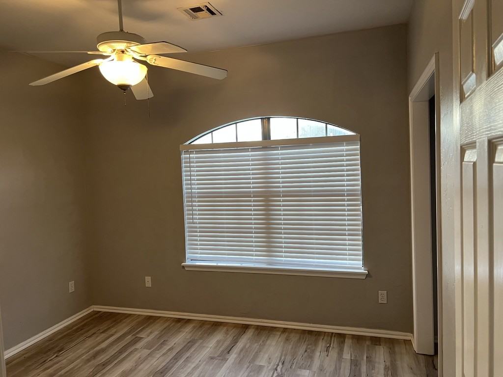 1000 Gale #NA - Photo 5 of 23