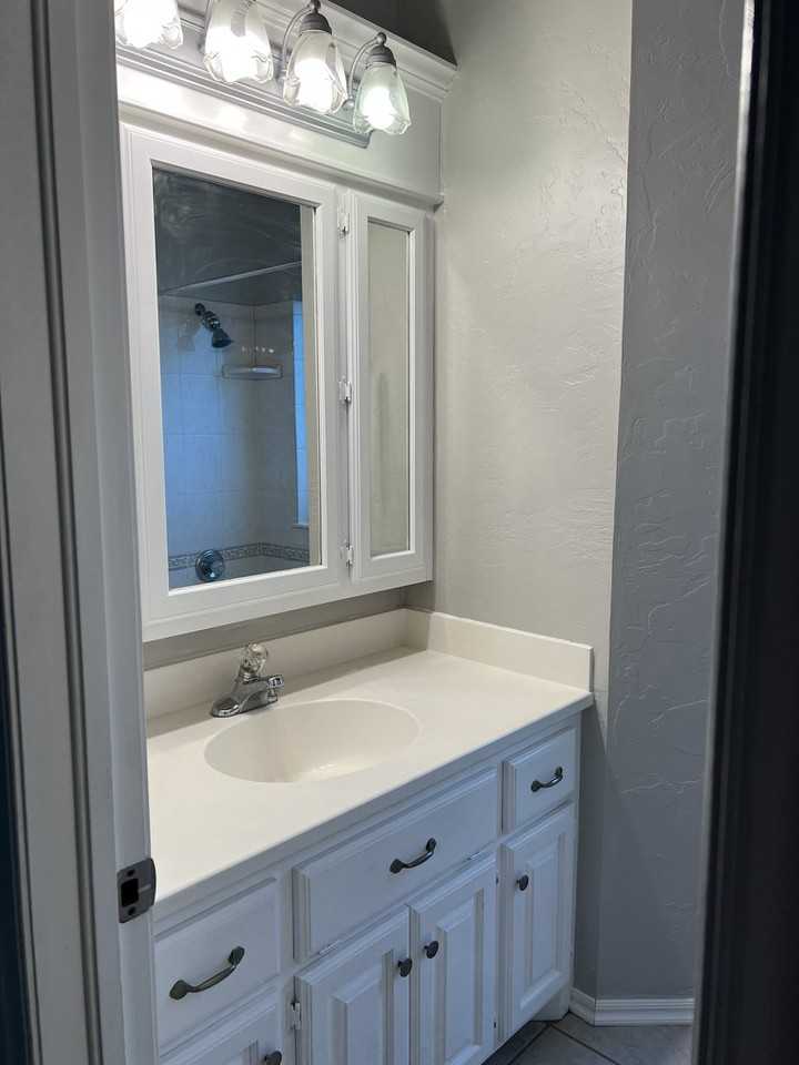 1000 Gale #NA - Photo 7 of 23