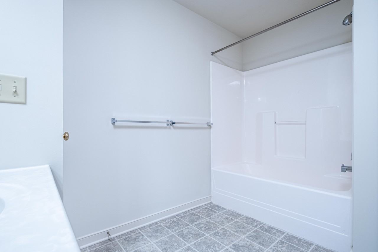 204 Daltrey Ct - Photo 7 of 15