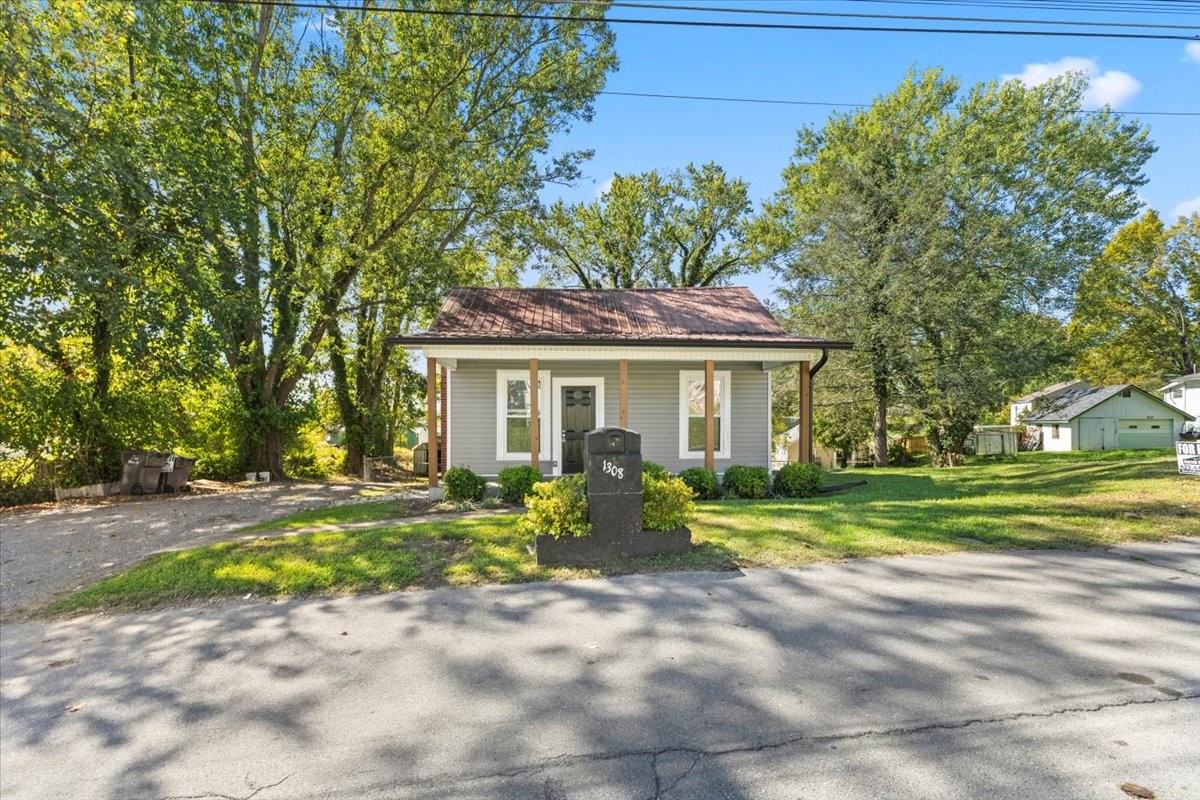 1308 Columbia Rd #NA - Photo 2 of 23