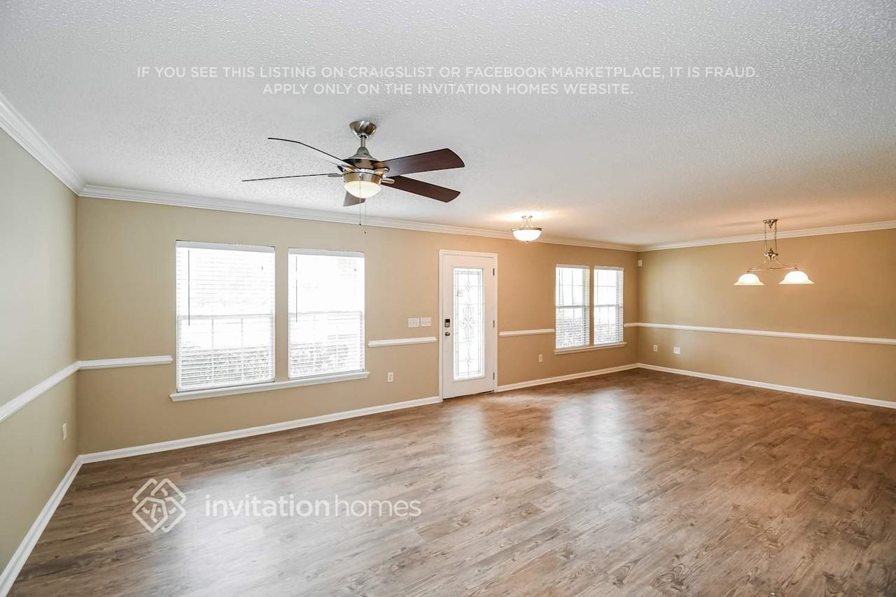 2559 Britney Lakes Lane - Photo 4 of 17