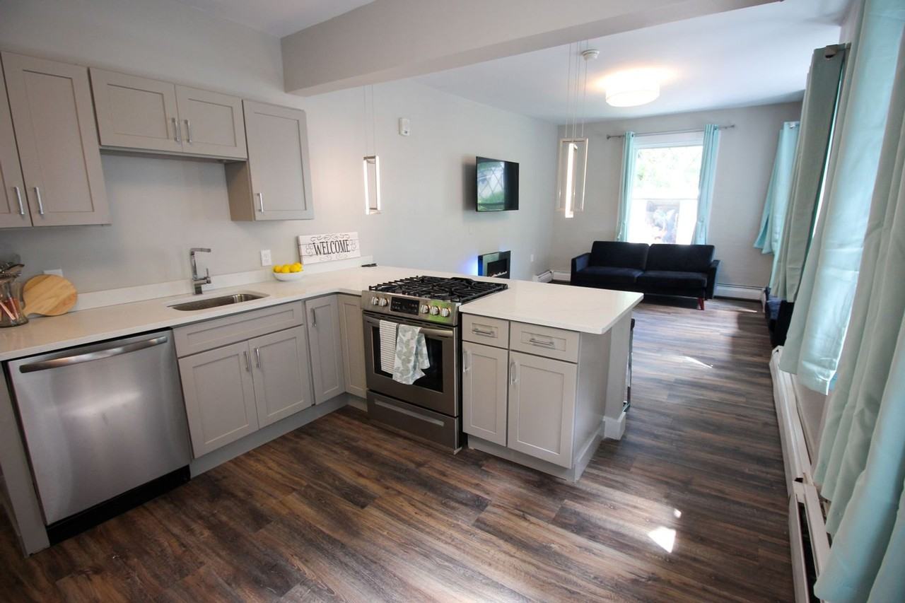 Walk to West Campus - Photo 2 of 50