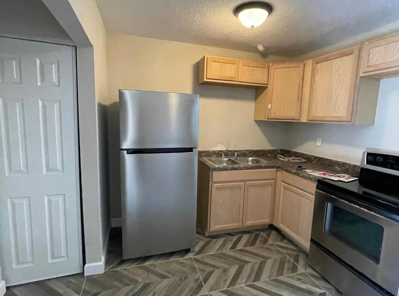 7209 Ken Knight Dr E - Photo 6 of 7