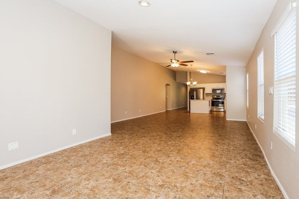 3312 W Five Mile Peak Dr - Photo 4 of 16
