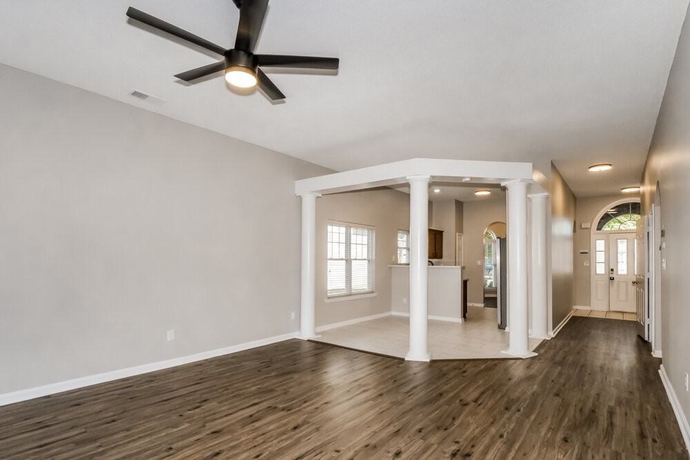 1083 Red Fern Cir E - Photo 5 of 17
