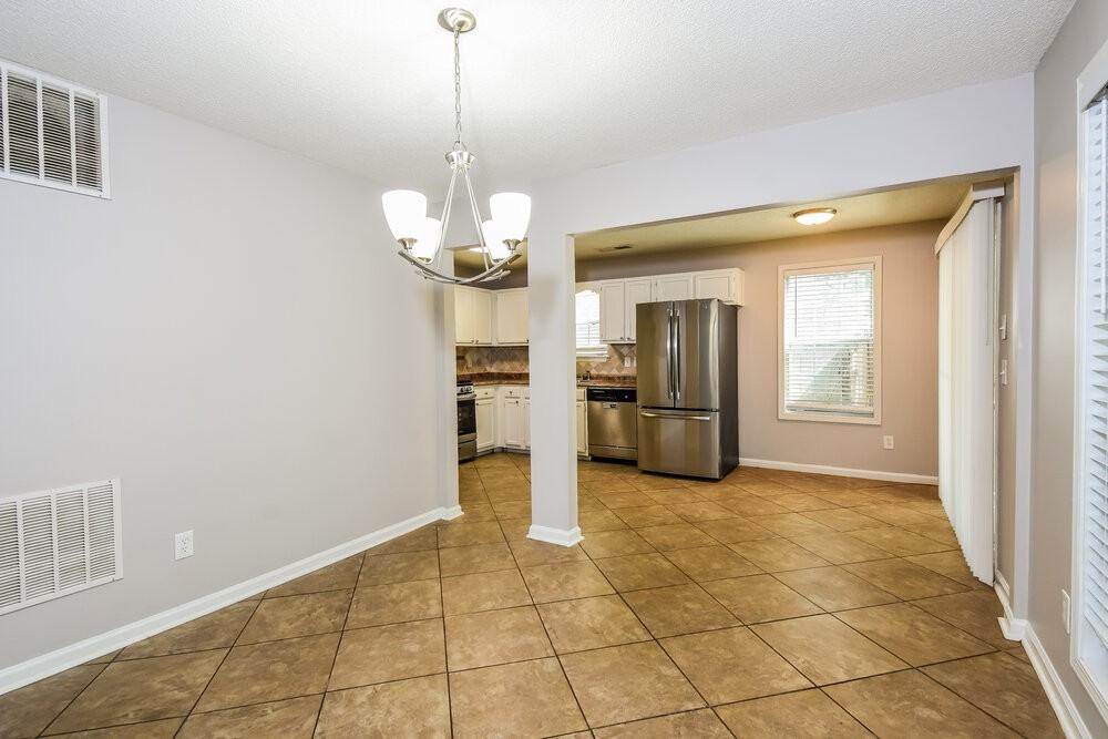 4753 Limestone Ln Nw - Photo 6 of 16