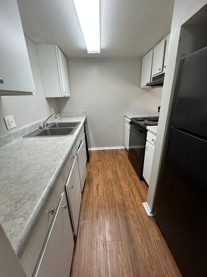 Woodland Terrace - Photo 3 of 8