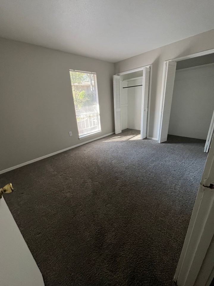 Woodland Terrace - Photo 5 of 8