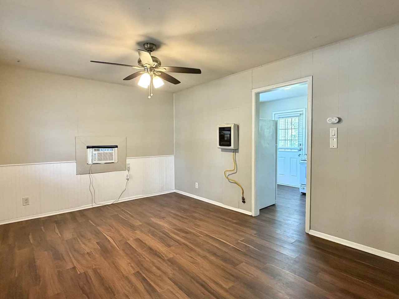 1813 Wayne St - Photo 2 of 13