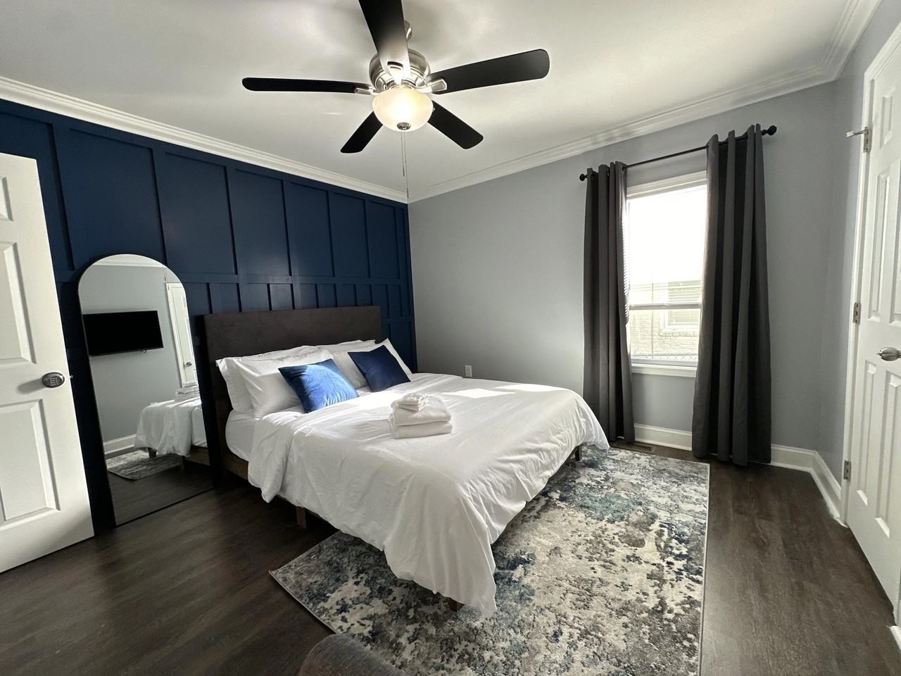 2225 Baker Ter Nw - Photo 3 of 19