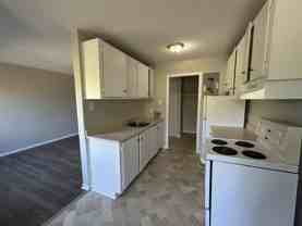 15 Reading Cres #4 - Photo 1 of 1