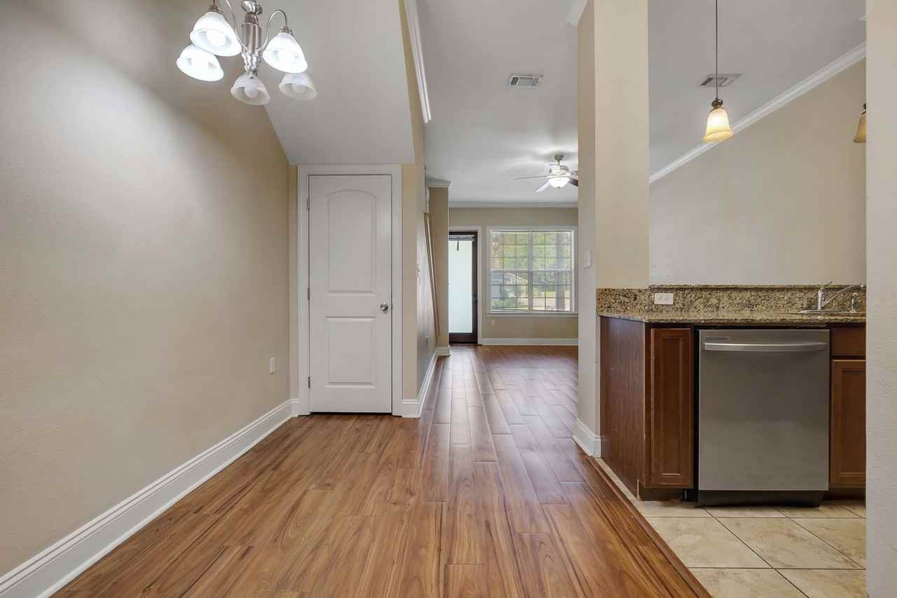 1209 North Duval Street - Photo 7 of 23