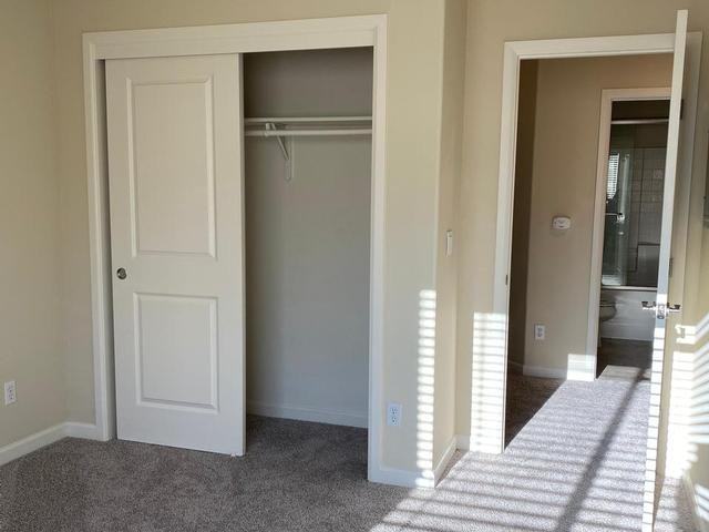 725 N Center Pkwy - Photo 2 of 29