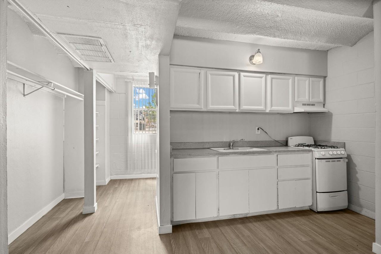 Nova Peak - Photo 6 of 36