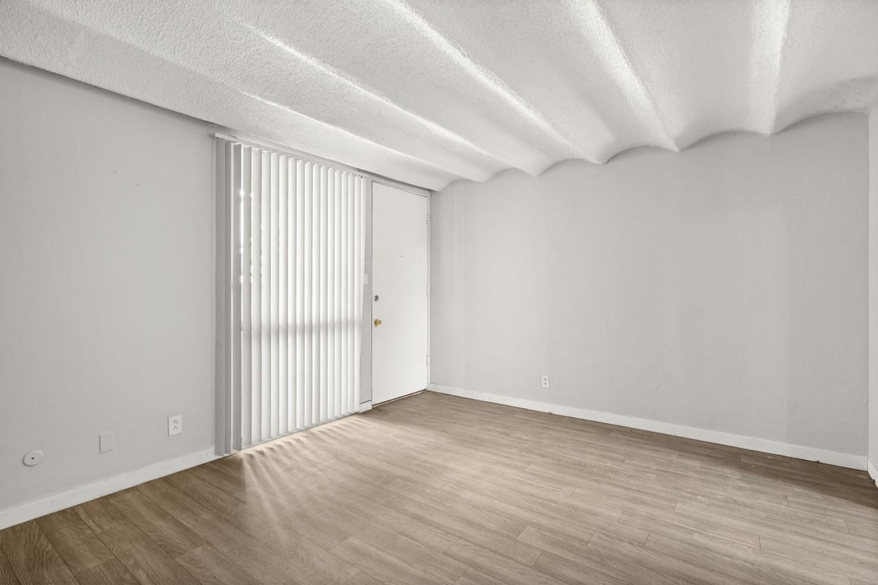 Nova Peak - Photo 7 of 36