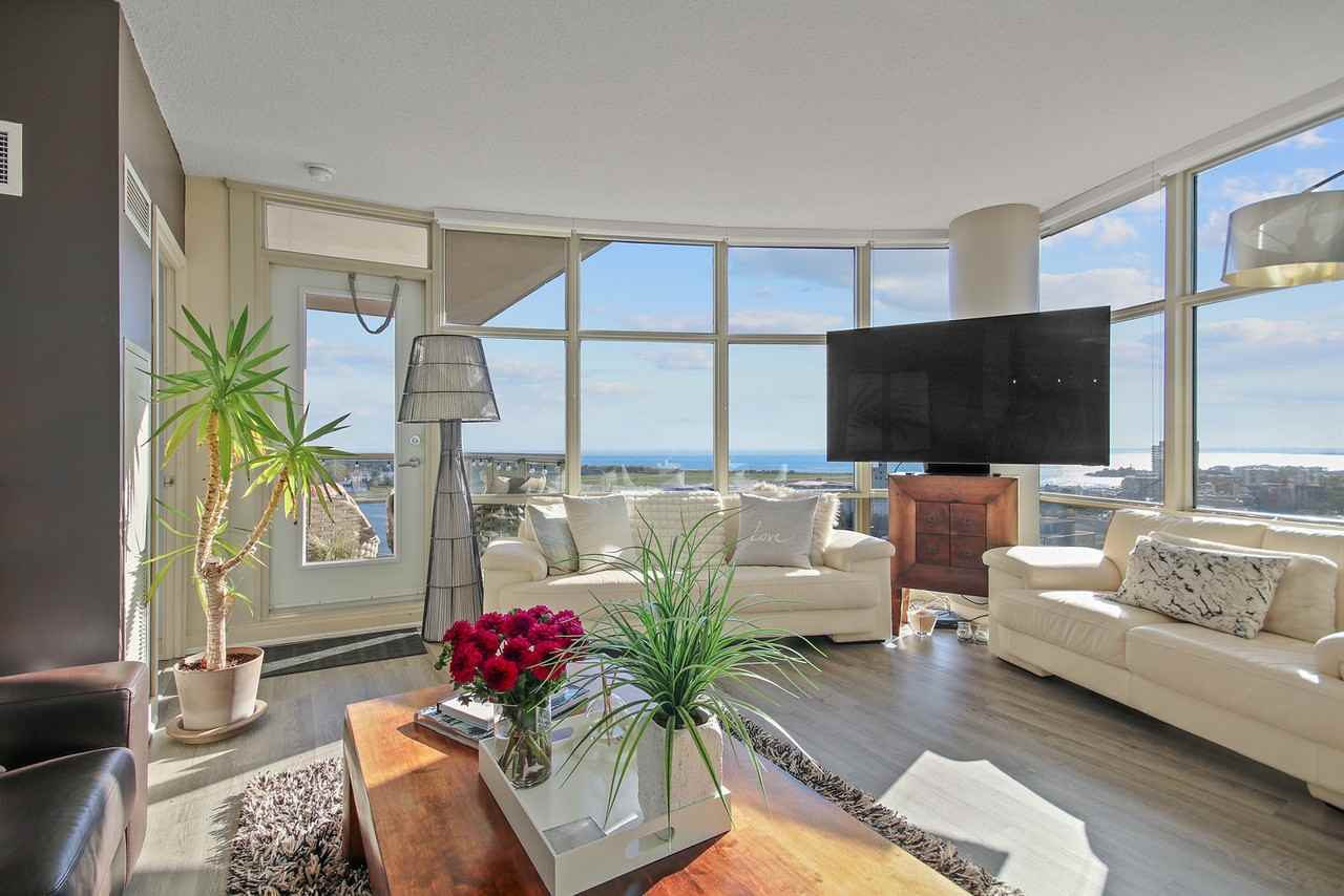 35 Mariner Terr #1 - Photo 7 of 40