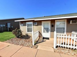 featured image of 501 W Country Club Rd