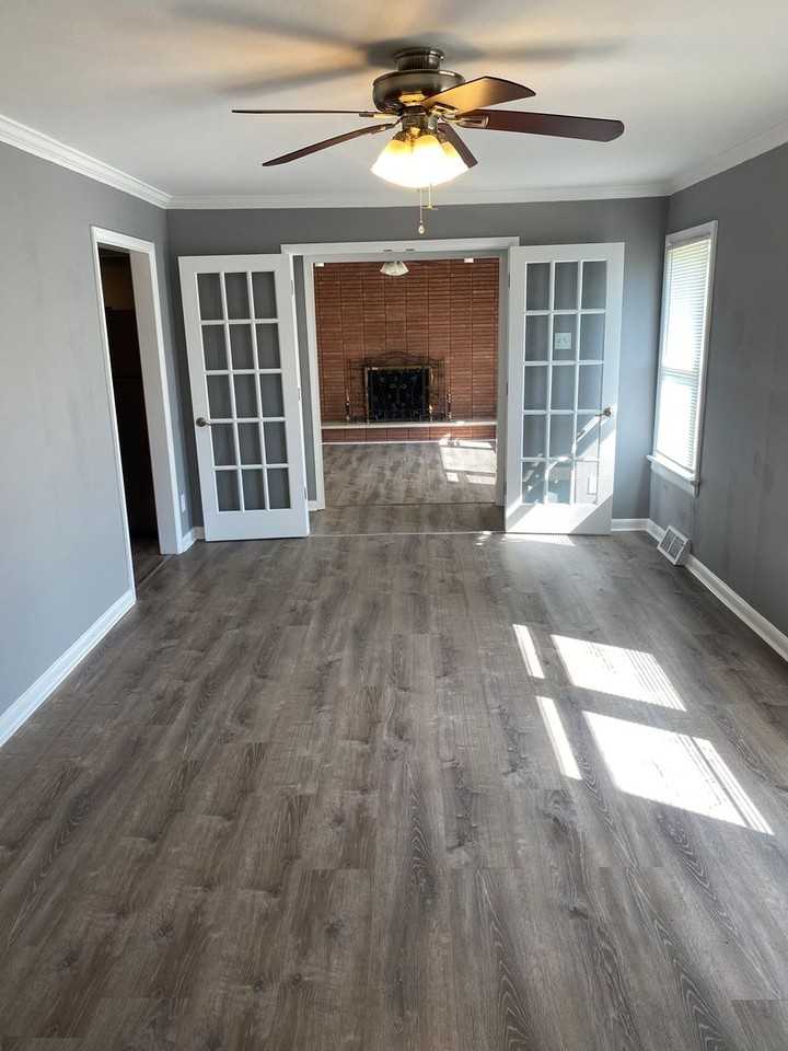 7 Orchard Dr - Photo 2 of 8