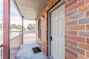 featured image of 404 S Washington St