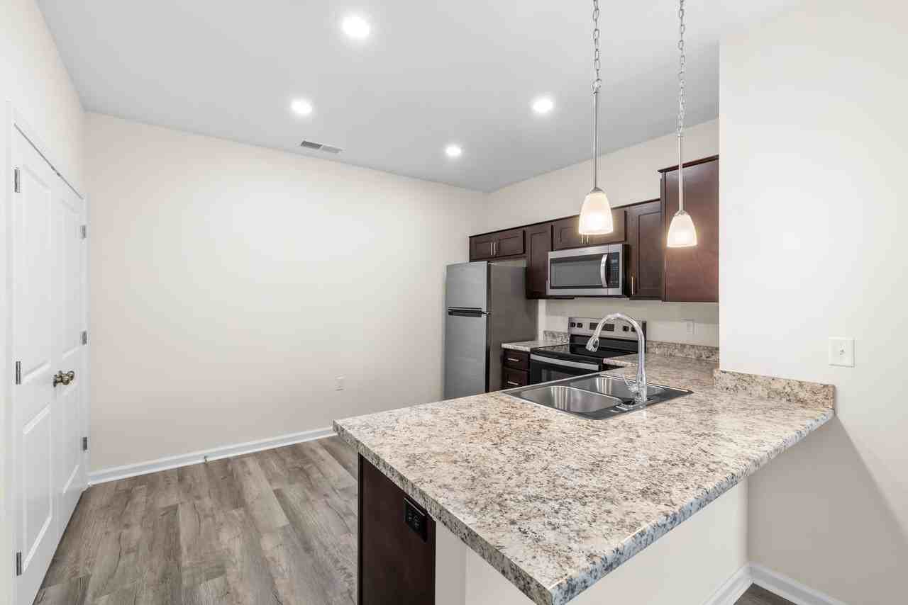 East Meadows Apartment Homes - Photo 6 of 27