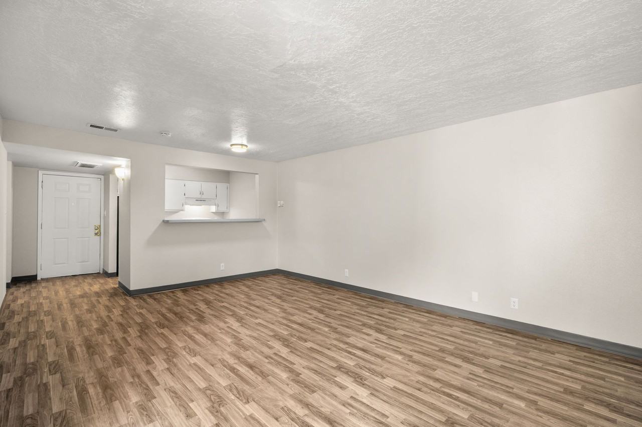 Nova Ridge - Photo 3 of 43