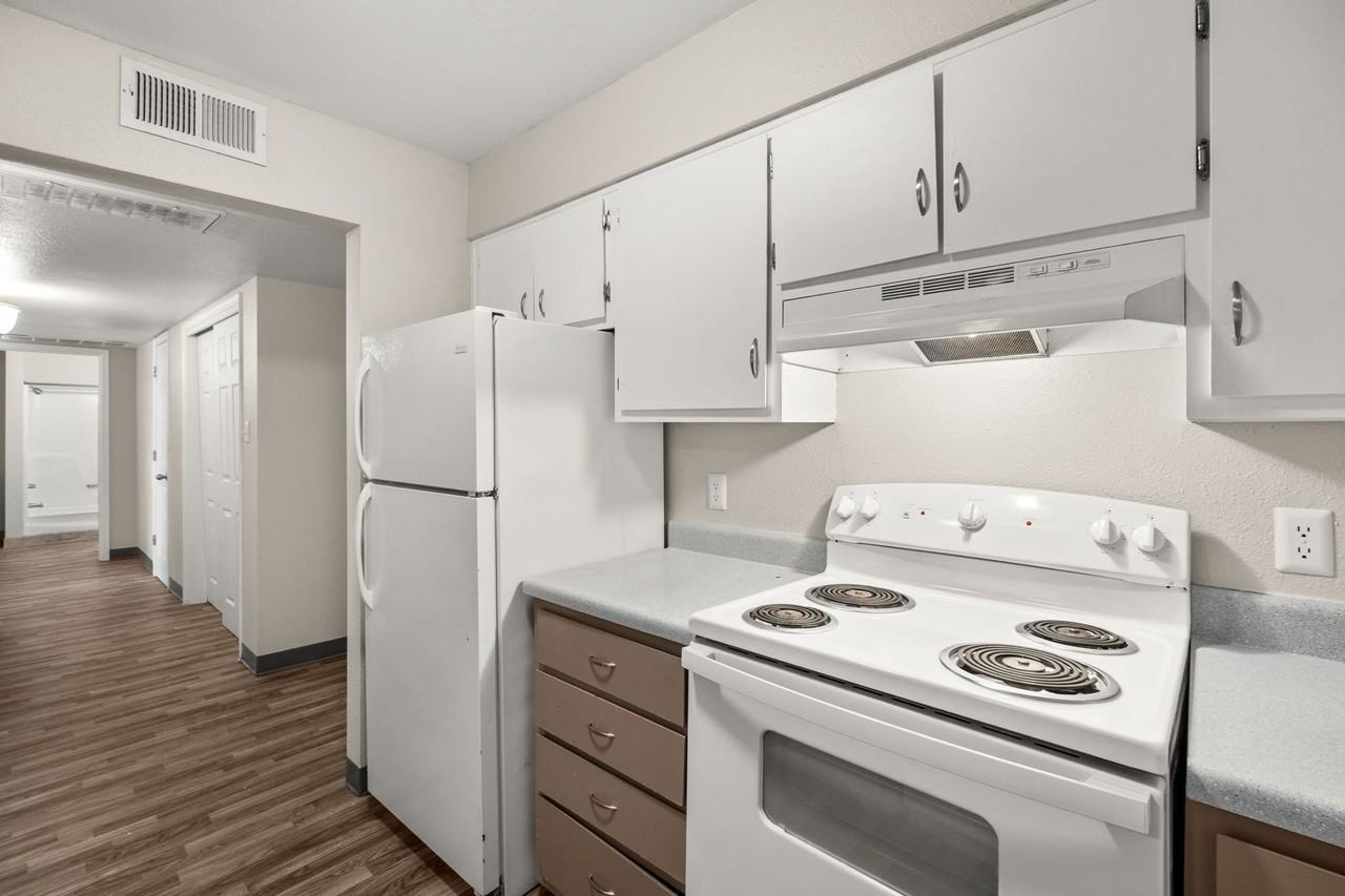 Nova Ridge - Photo 7 of 43