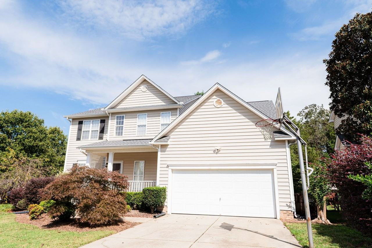 2957 Maple Branch Dr - Photo 4 of 46