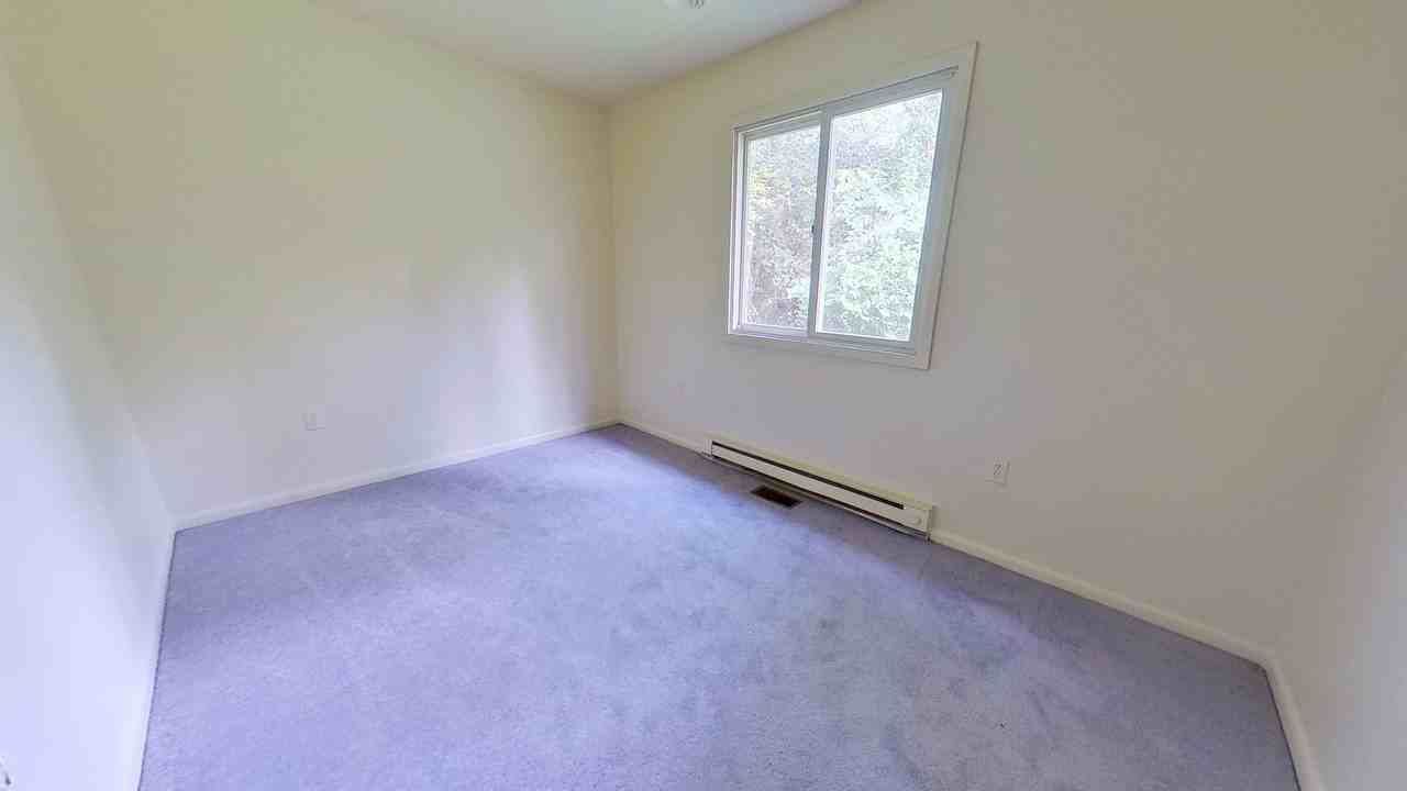 70 Bruce Rd - Photo 2 of 10