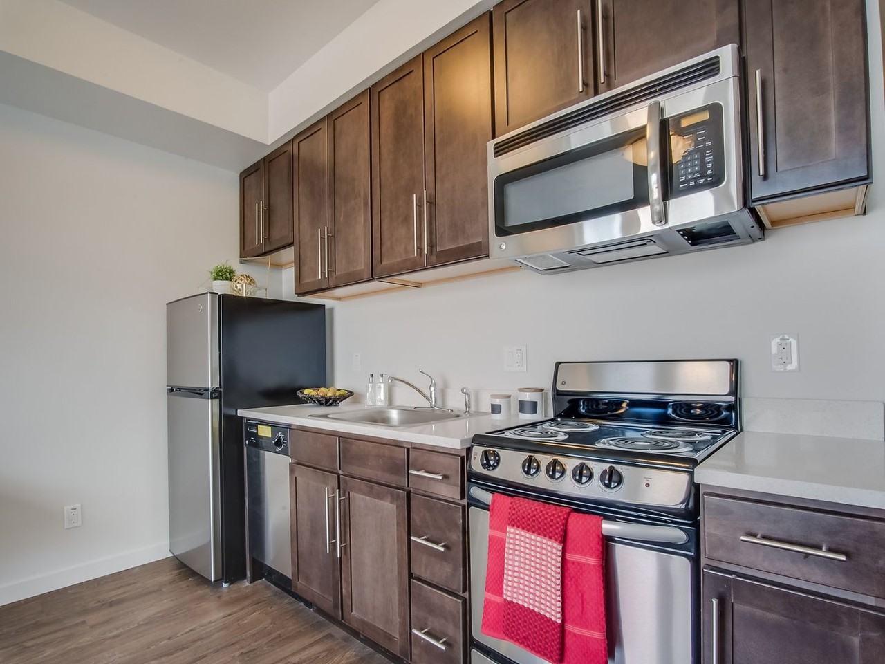 1308 NE Dekum St - Photo 2 of 30