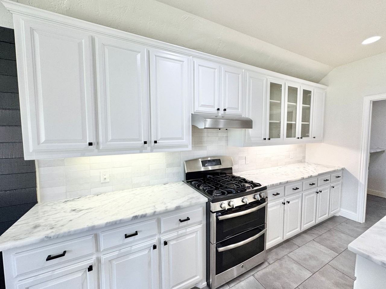 124 Country Lakes Dr - Photo 6 of 42