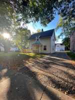 featured image of 609 N Congress St