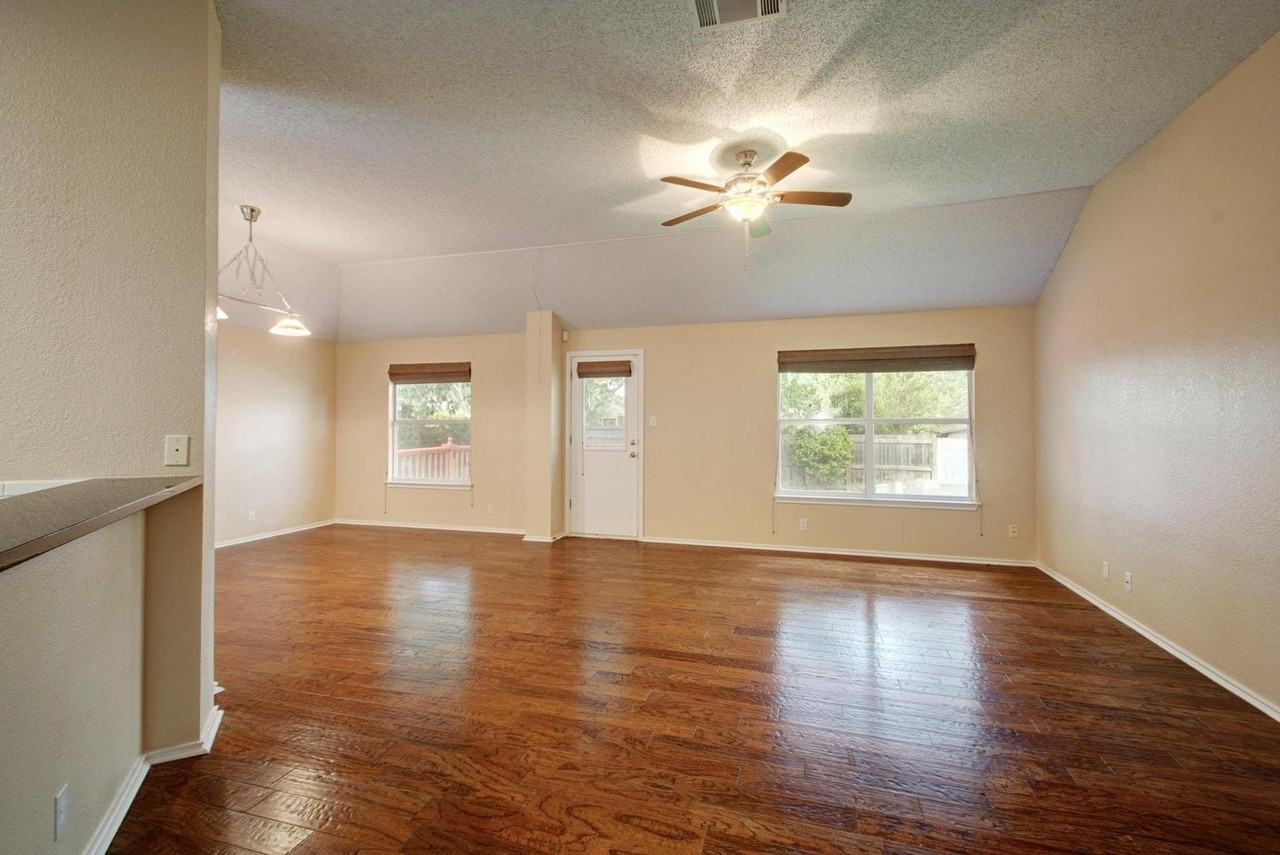 16510 Denise Dr - Photo 3 of 26