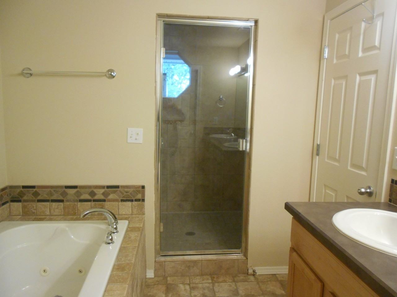 440 J Street #B - Photo 3 of 22