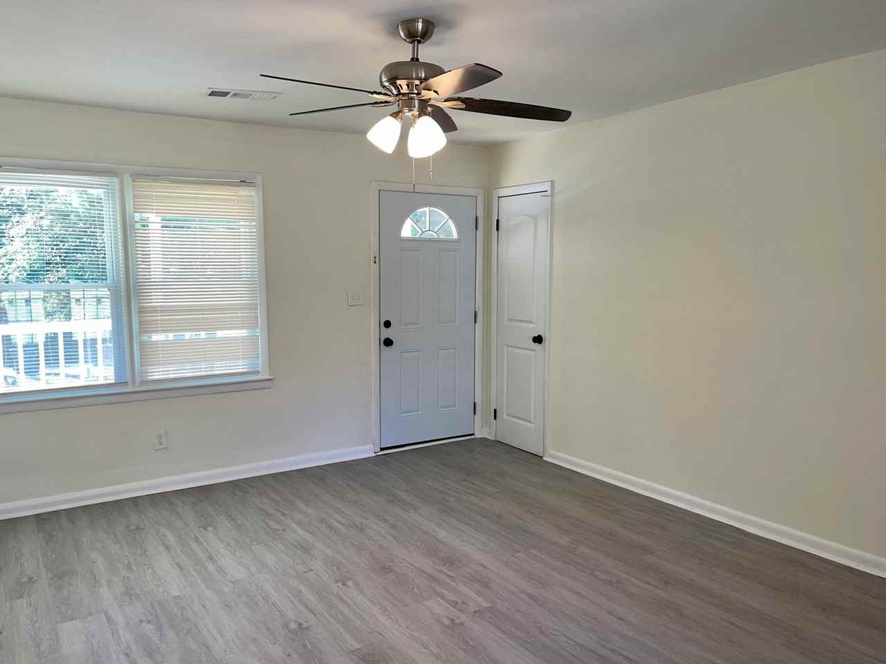 636 Jeb Stuart Dr - Photo 2 of 13