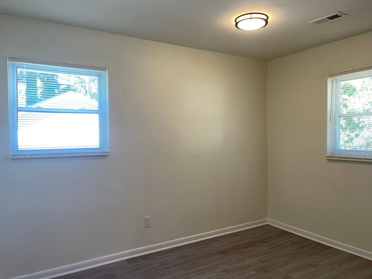 636 Jeb Stuart Dr - Photo 7 of 13