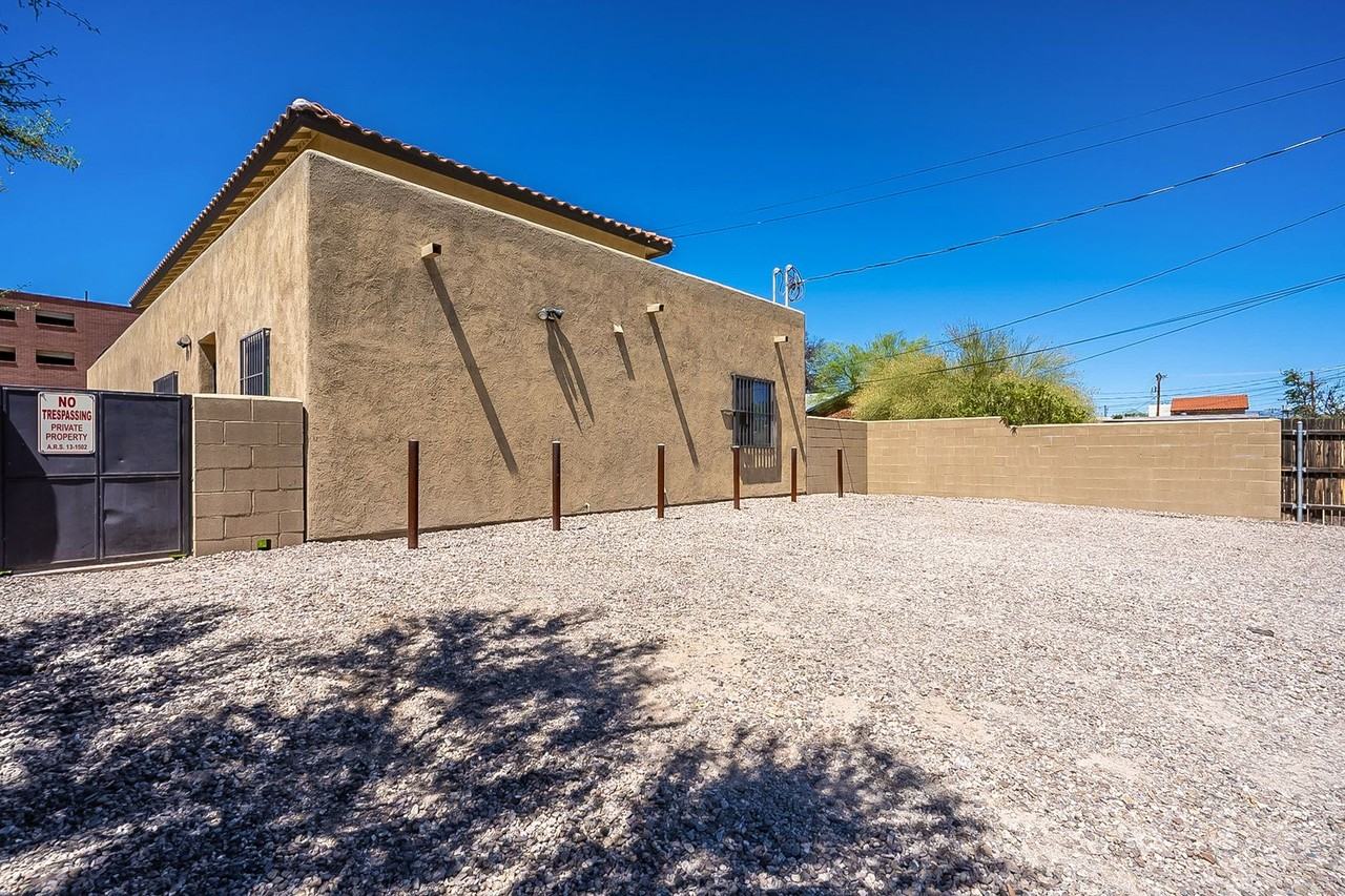 1722 E. 7th St. - Photo 4 of 21