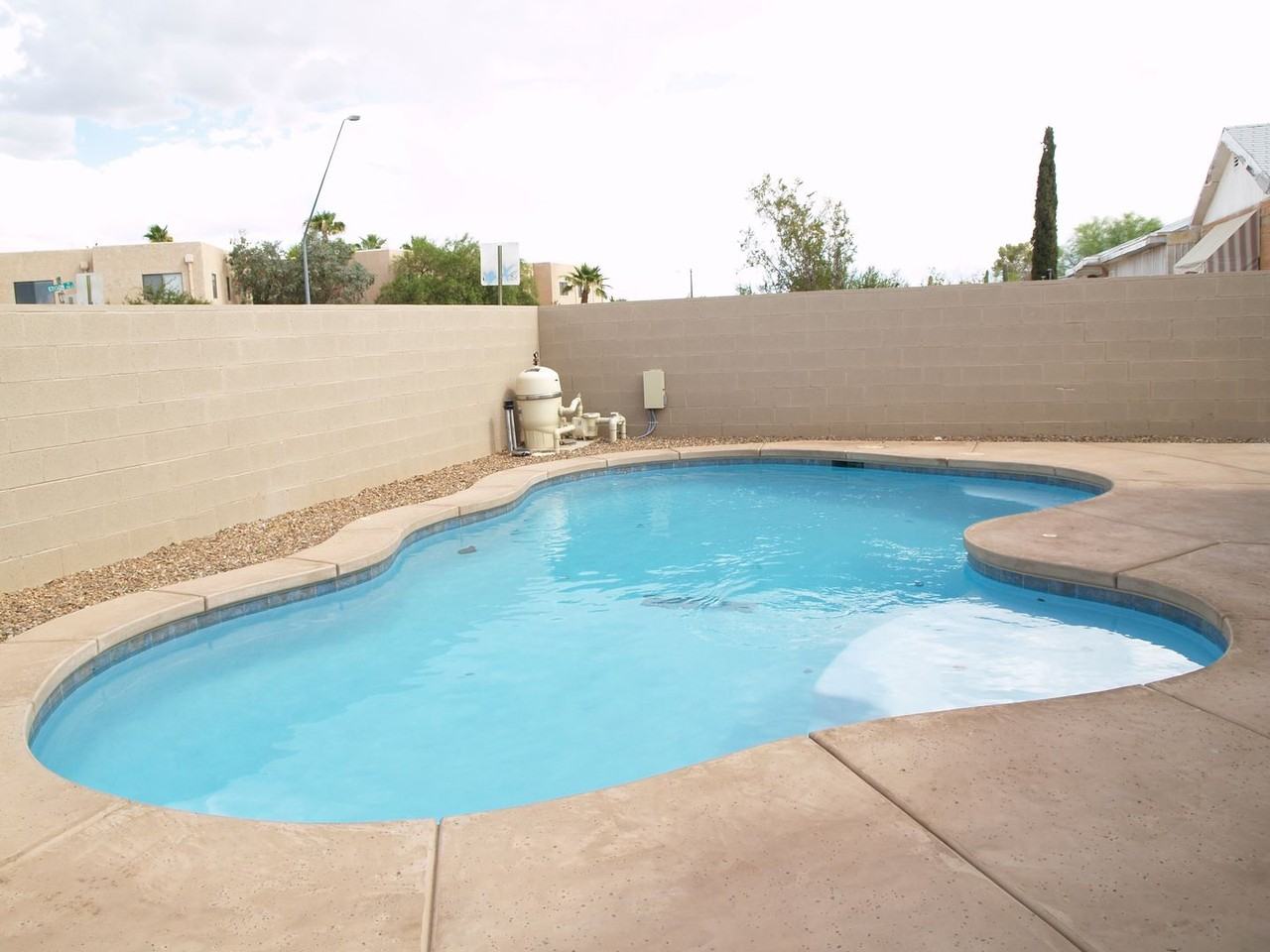 2233 N. 1st Ave. - Photo 3 of 13