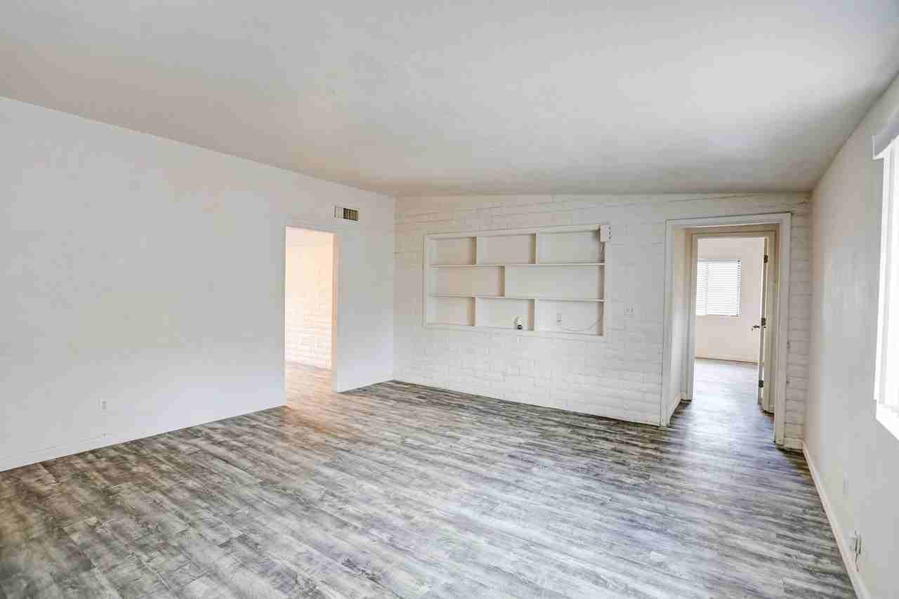 1309 N. Park Ave. - Photo 2 of 50