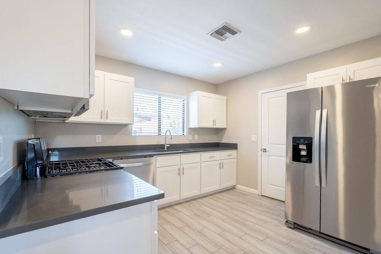 1336 E. Adams St. - Photo 4 of 22