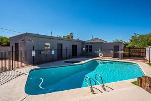 featured image of 1200 E Hampton St