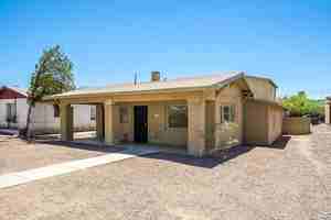 featured image of 1134 E 7th St